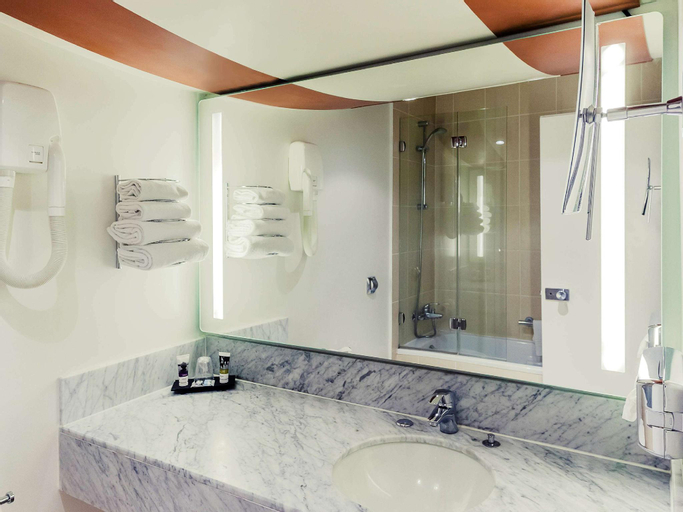 Bathroom 4