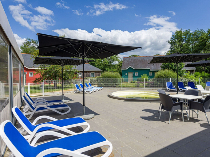 Pool 2, Beautiful Maisonette in a Quiet Area in the Loire, Maine-et-Loire