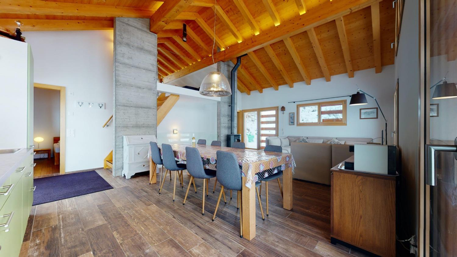 Others 4, Modern chalet surrounded by nature in Vercorin, Sierre