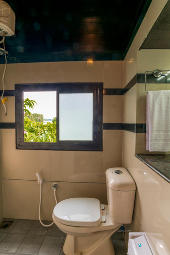 Bathroom 4, Warmth Lake Haven Island Resort, Alappuzha