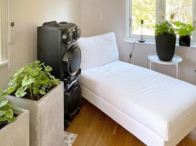 Room 4, 4 Star Holiday Home in Solvesborg, Sölvesborg