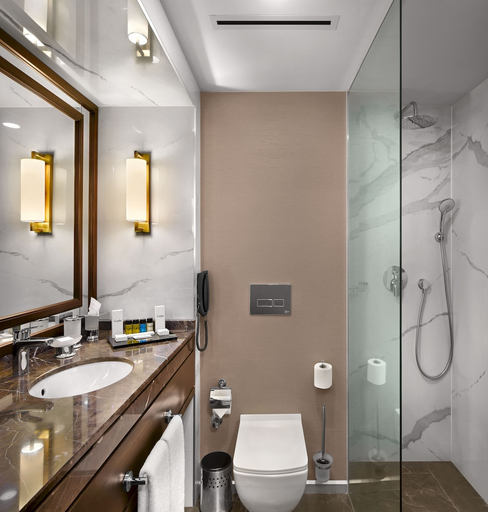 Bathroom 5, Port Bosphorus Hotel, Beyoğlu