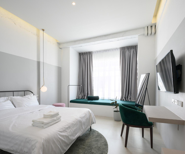 Bedroom 14