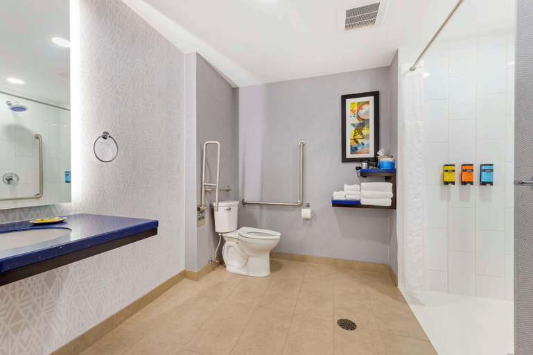 Bathroom 4, GLō Best Western Kanata Ottawa West, Ottawa