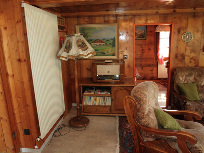 Others 4, Boutique Apartment in Valais with Balcony, Leuk