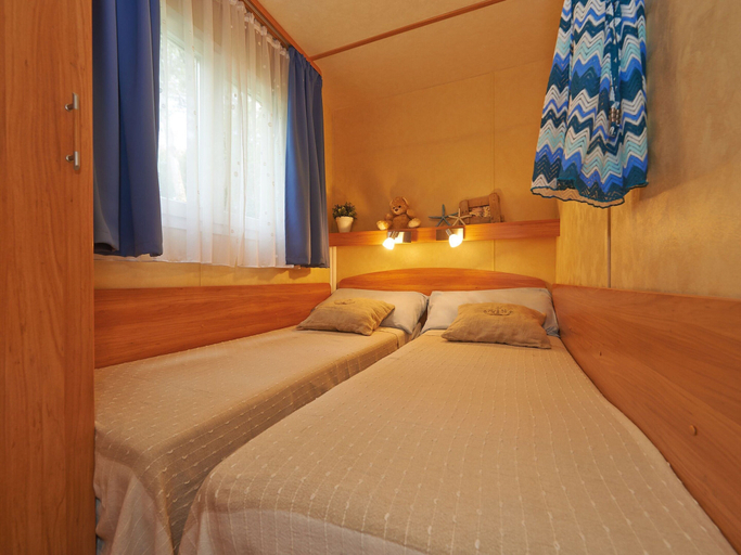 Bedroom 4, Beach Chalet + Pool & Veranda, Caserta
