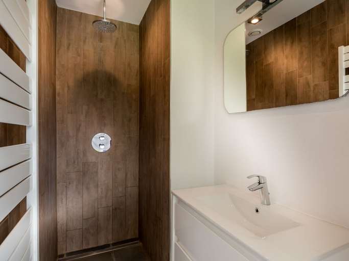 Bathroom, Holiday Home in Noiseux With Indoor Pool, Namur