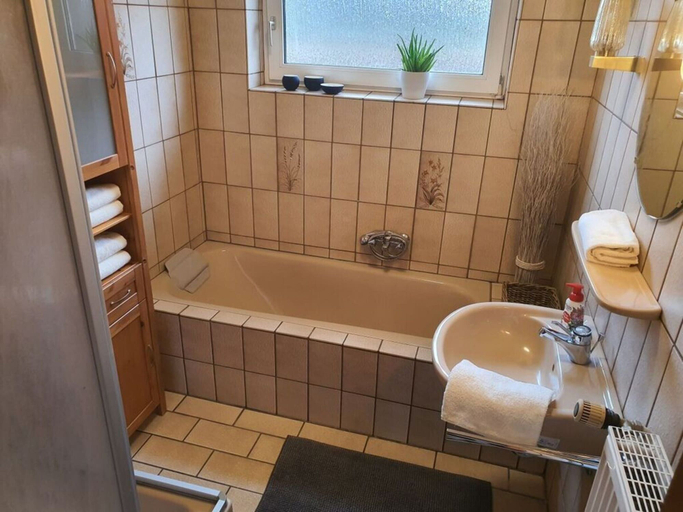 Bathroom 3, Holiday Home Nordseegluck, Wittmund