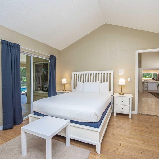 Room 4, Swiss 65 - Lake Denise, Lake