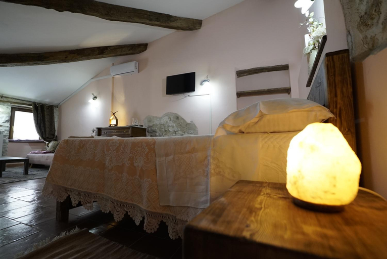 Others 3, LA RICCIOLINA B&B, Chieti