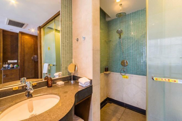 Bathroom 5, Jiuhuashan Wuxi Shanse Hotel, Chizhou