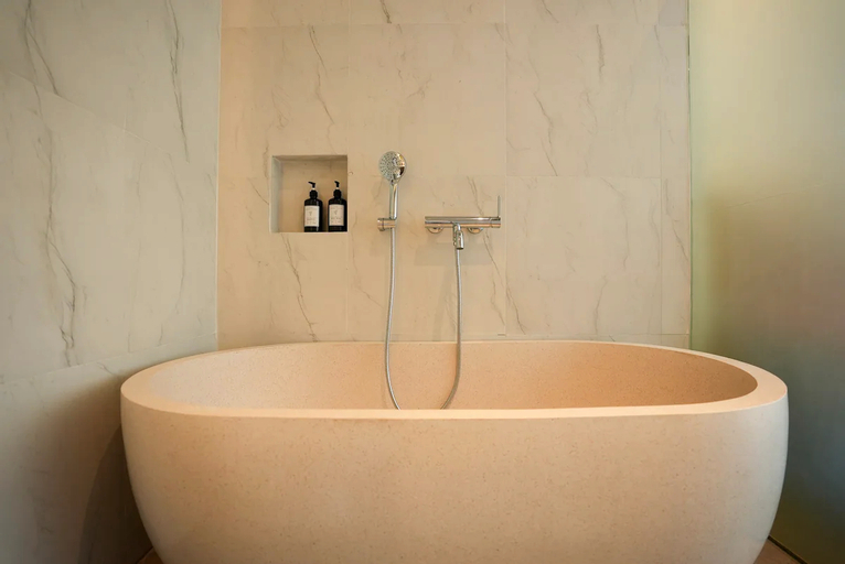 Bathroom 4