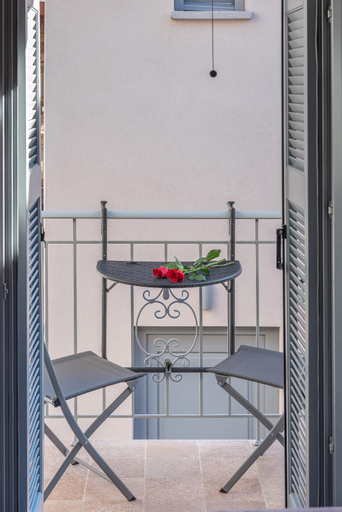 Balcony/terrace 2, OLYMPIA ROOMS, North Aegean