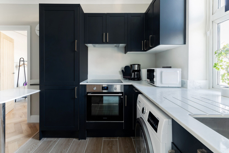 Others 4, Bright One Bedroom Flats, London