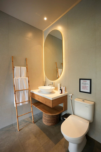 Bathroom 5
