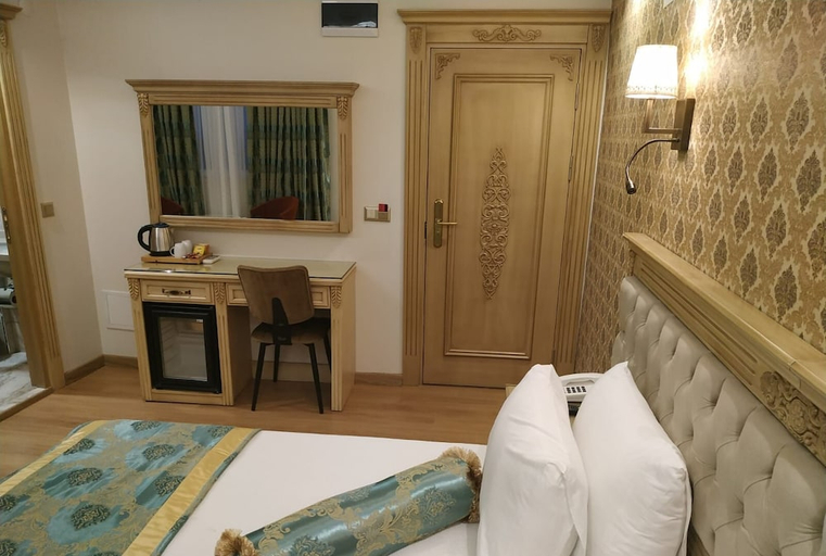 Bedroom 2, Apple Tree Hotel, Fatih