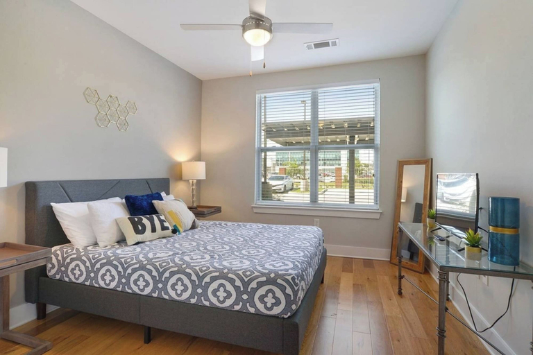 Bedroom 2, Luxurious Downtown Condo, East Baton Rouge