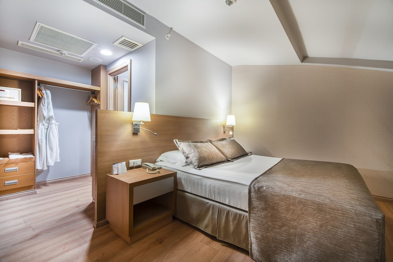 Bedroom 3, Concorde De Luxe Resort, Antalya