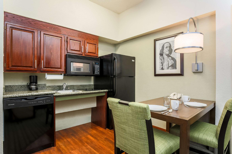 Dining Room 28