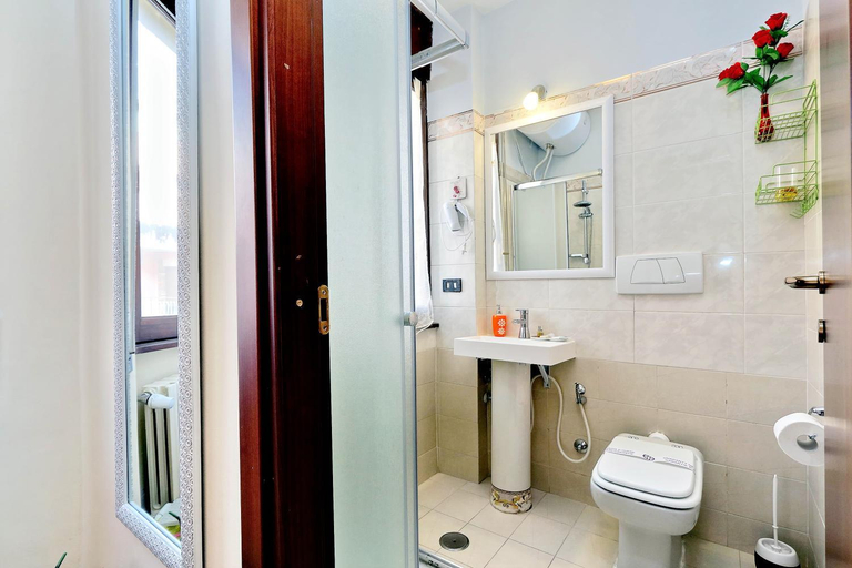 Bedroom 3, Alloggio Re Di Roma, Rome