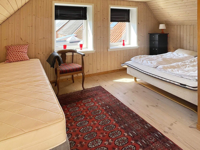 Room 5, 6 Person Holiday Home in Ringkobing, Ringkøbing-Skjern