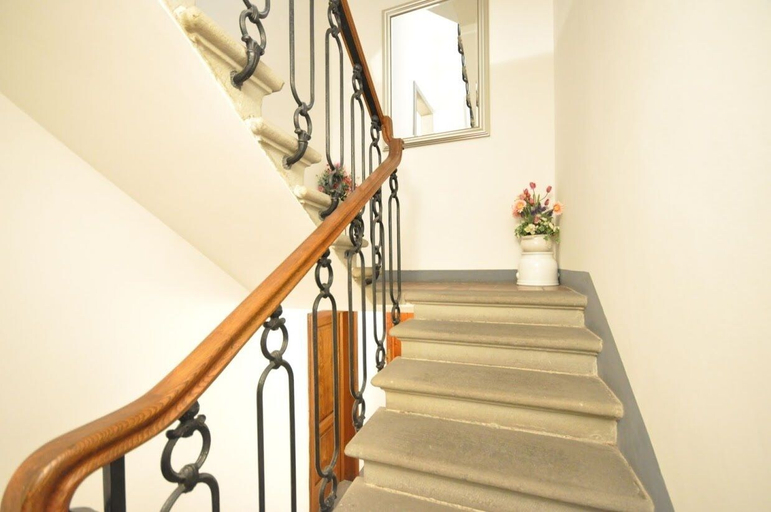 Staircase 4, Ermione, Florence