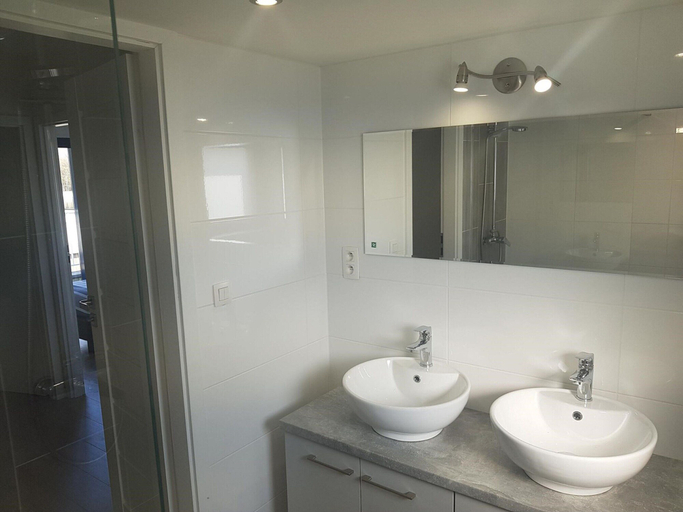 Others 2, Comfortable Chalet in the Green Kempen, Antwerpen