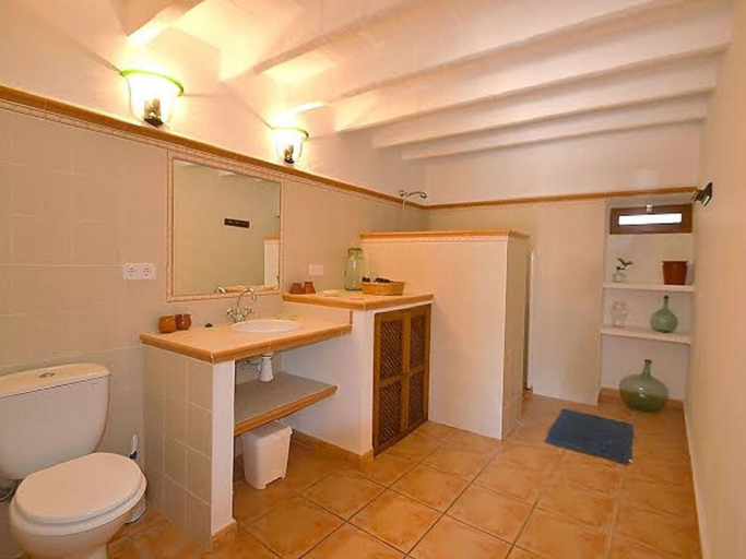 Bathroom 4, Farmhouse in Mallorca With Pool & Views, Baleares