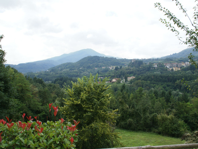 Others 3, Tranquil Villa in San Romano di Garfagnana with Hot Tub, Lucca