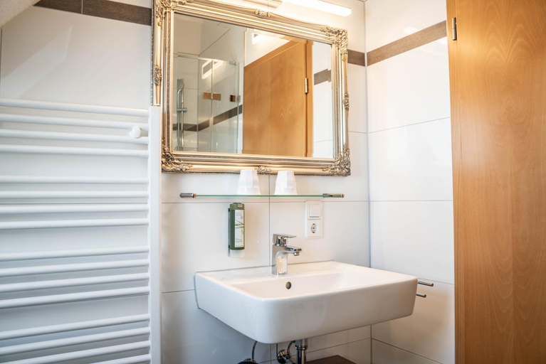 Bathroom 2, CityApartments Residence klimatisiert, Bodenseekreis