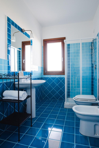 Bathroom 3, Le Ville Le Saline, Olbia-Tempio