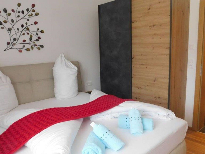 Bedroom 5, Apartment in Hohentauern With Sauna, Murtal