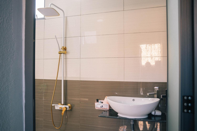 Bathroom 3, Homestay Bến Tre, Châu Thành