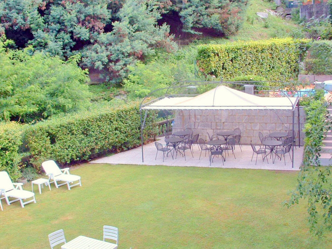 Others 4, Apartment in Residence on Lake Maggiore near Beach, Verbano-Cusio-Ossola