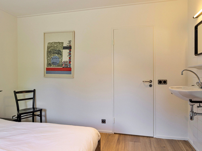 Bedroom 2, Lakeside Stay in Kamperland, Noord-Beveland