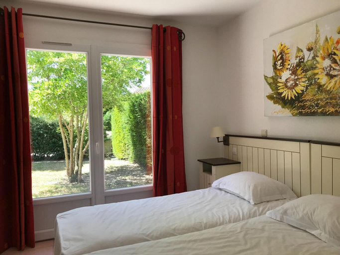 Bedroom 3, Villa in Les Forges Near 27-hole Golf Course, Deux-Sèvres