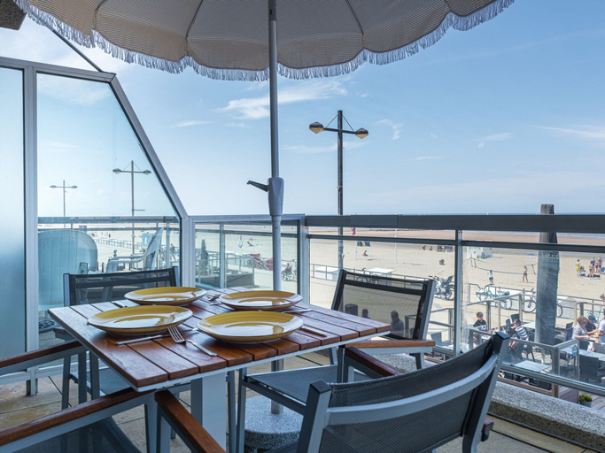 Dining 5, Apartment With Sea-view, West-Vlaanderen