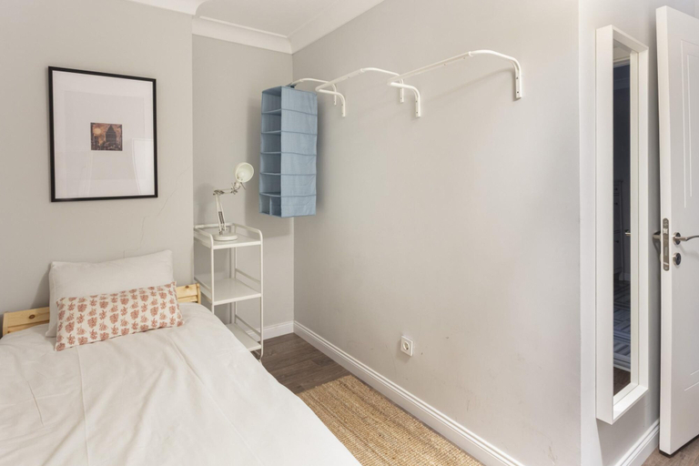 Room 4, Missafir Central and Refreshing Flat in Beyoglu, Beyoğlu