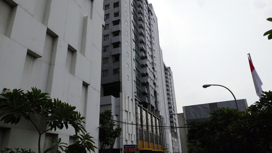 Exterior & Views, Good And Comfortable Studio At Menteng Square Apartment, Central Jakarta