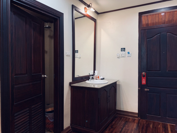 Bathroom 4, Luang Prabang Maison Vongprachan & Travel, Luang Prabang