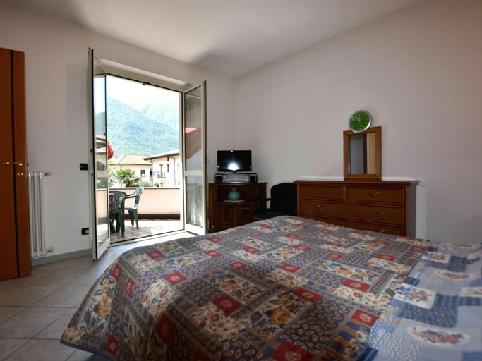 Bedroom 4, Belvilla by OYO Flat With Terrace Near the Lake, Como