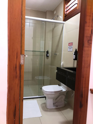 Bathroom 2, Suites Flecheiras, Trairi
