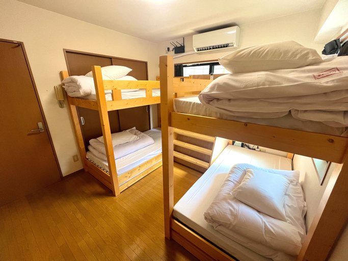 Bedroom 18