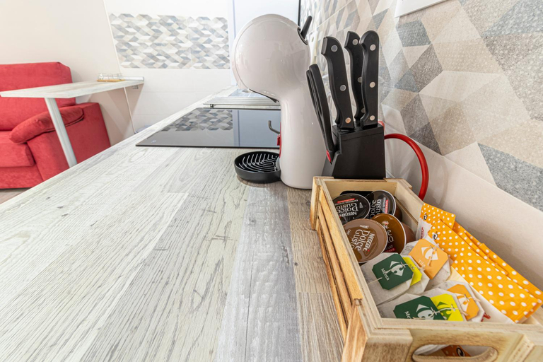 Food & Drinks, Allo Apartments Plateros Centro Jacuzzi Comunitario, Cádiz