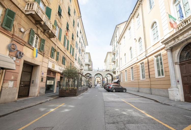 Exterior & Views 5, Via Manzoni, Savona