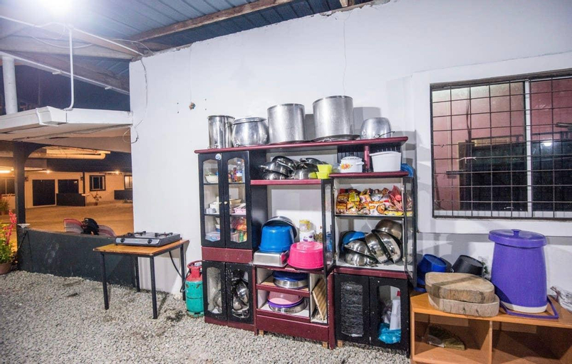 Food & Drinks 4, QUEEN SUITE 8831 Semporna Sense Residence FOR 2, Semporna