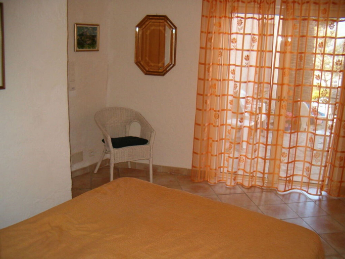 Bedroom 2, Les Heures Bleues Paradis, Var