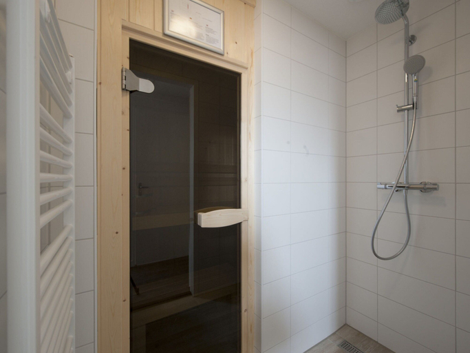 Bathroom, Luxurious, Stately Villa With Washing Machine, on a Holiday Park, Beach at 1 km, Veere