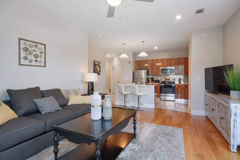 Others 5, Luxurious Downtown Condo, East Baton Rouge