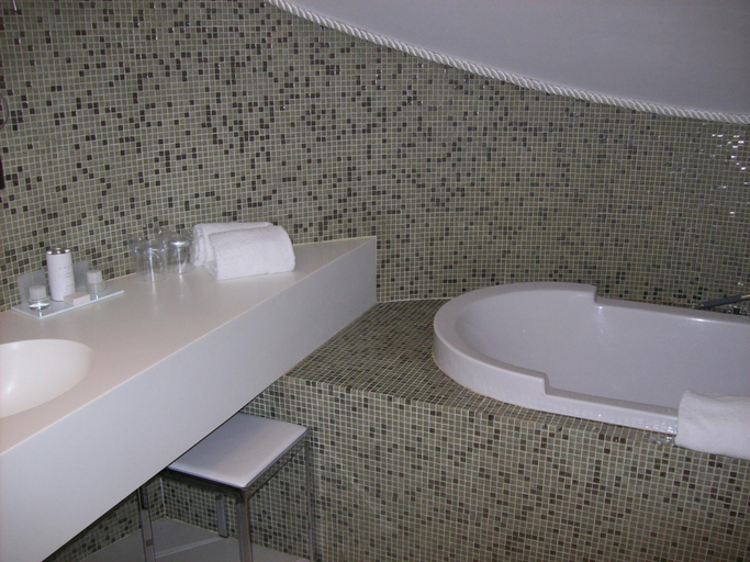 Bathroom 5